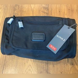 TUMI Alpha 2 Travel Kit/Toiletry Bag